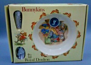 NEW Royal Doulton Bunnykins Nursery Set - Baby plate + feeding spoon England