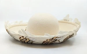 Vintage Deborah New York 100% Wool Cream Colored Hat with Feather Trim - Picture 1 of 8