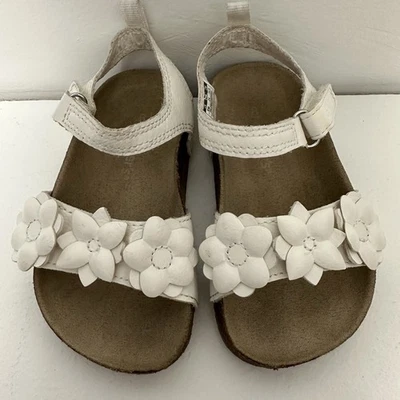 Sandalias/zapatos blancos Carter's para niñas pequeñas talla 8 M Foto 1 de 4