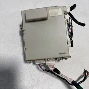 2006 - 2011 LEXUS FUSE RELAY JUNCTION BOX GS430 GS350 GS300 OEM - Picture 1 of 8