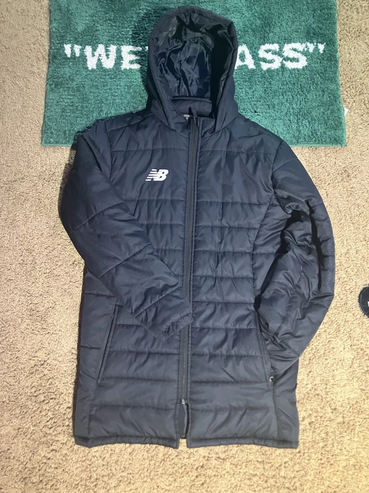 Chaqueta acolchada negra larga New Balance para mujer - Abrigo de invierno de gran tamaño - Talla (S) Foto 1 de 4