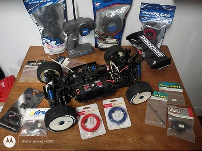 Buggy Losi 8ight E com Lipo Tekin T8 Brushless Spektrum 4210 todos os itens fotográficos - Imagem 1 de 4
