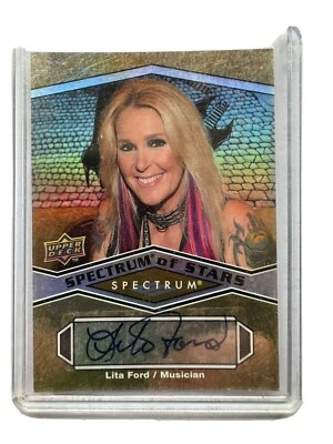 UPPER DECK  SPECTRUM OF STARS.STICKER SIGNATURE CARD OF MUSICIAN LITA FORD - Image 1 of 3