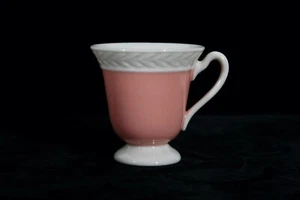 RARE! ANTIQUE LENOX CHINA FONTAINE CORAL PATTERN DEMI / DEMITASSE CUP ONLY! MINT - Picture 1 of 3
