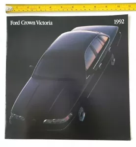 1992 FORD CROWN VICTORIA Brochure Vintage Canada - Foto 1 di 11
