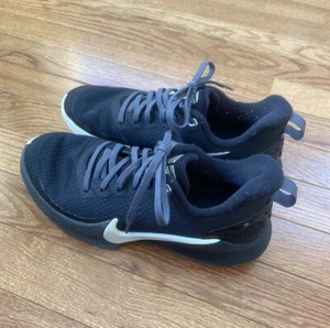 Nike Mamba Focus TB Schwarz Größe 6 - Bild 1 von 8