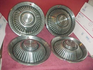 Coprimozzo coprimozzo coprimozzo 14" Pontiac 1963 1964 Bonneville Catalina '64 Tempest - Foto 1 di 6