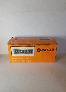 Vintage NOS Solar AM-FM Solid State Analog Radiowecker. Nr.1304C - Bild 1 von 11