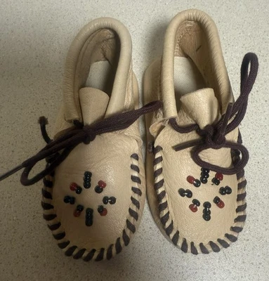 infant baby Tan moccasins unbranded Beaded Feels Like Soft Leather 4.5” Long - Image 1 of 4