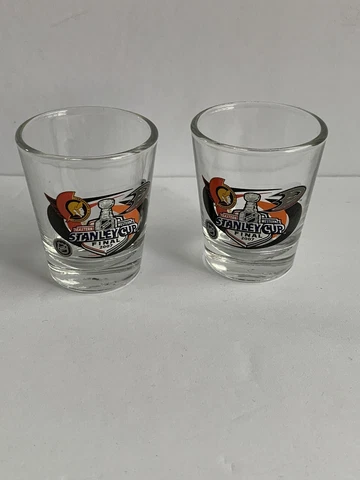 NHL STANLEY CUP FINALS 2007 SHOT GLASSES (2) ANAHEIM DUCKS OTTOWA SENATORS Cover