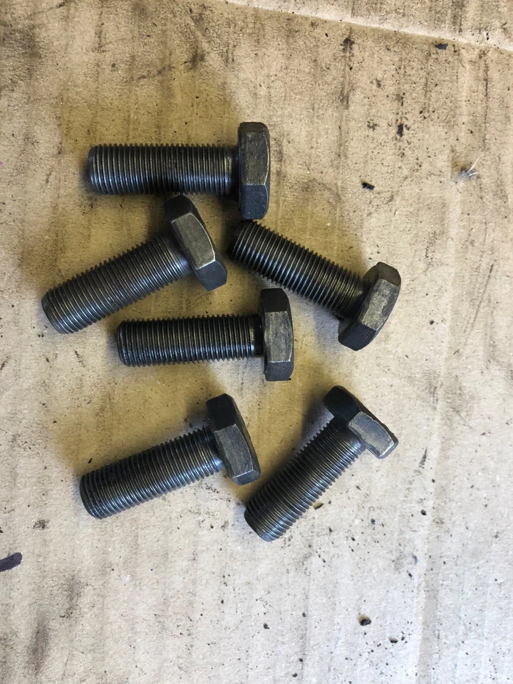 FORD PINTO SET OF FLYWHEEL MOUNTING BOLTS. - Image 1 of 1