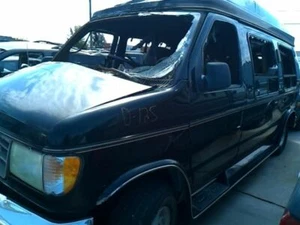 DRIVER LEFT TAIL LIGHT FITS 92-94 FORD E150 VAN 99199 - Picture 1 of 2