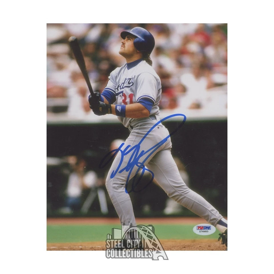 Mike Piazza Autographed Los Angeles Dodgers 8x10 Baseball Photo - PSA/DNA (Blue) - Image 1 of 1