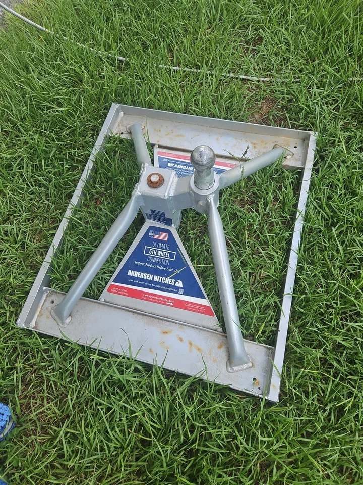 Anderson Hitch Foto 1 de 2