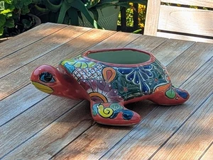 Maceta Tortuga Talavera, Cerámica Mexicana Hecha a Mano para Suculentas o Flores - Imagen 1 de 9
