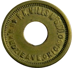Chicago F W Mills MFG CO Good For 5 Token (01589) - Picture 1 of 2