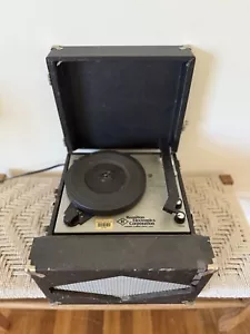 🍊Vintage Hamilton Electronics Portable 4-Speed Record Player | Model 930 WORKS! - Picture 1 of 11