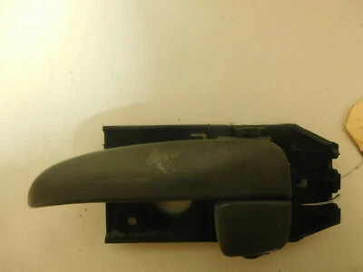 Manija de puerta interior trasera izquierda Hyundai Elantra 2003-2006 83610-2D000 Foto 1 de 4
