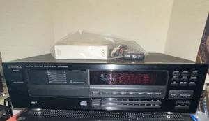 LETTORE CD KENWOOD # DP-M5560~ CON TELECOMANDO E CARICATORI CARTUCCE CD 2-6 ~ ECCELLENTE - Foto 1 di 6