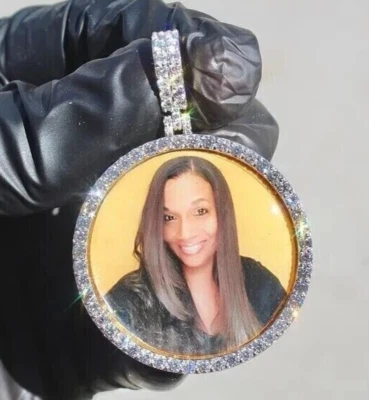 Colgante Memoria con Esposa/GF en Imagen para Hombre con Diamante Cultivado en Laboratorio Plata 925 Foto 1 de 4