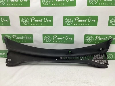 OEM 2014-2017 FIAT 500L FRONT WINDOW WINDSHIELD WIPER COWL GRILLE 735521834 - Image 1 of 4