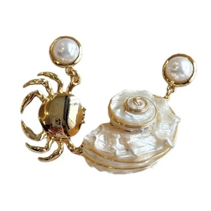 Fashionable Asymmetrical Crab Seashells Dangle Earrings Coastal Holiday Gift - Picture 1 of 8