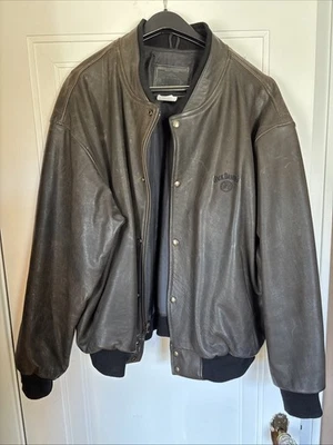 Chaqueta universitaria Jack Daniel’s Foto 1 de 3