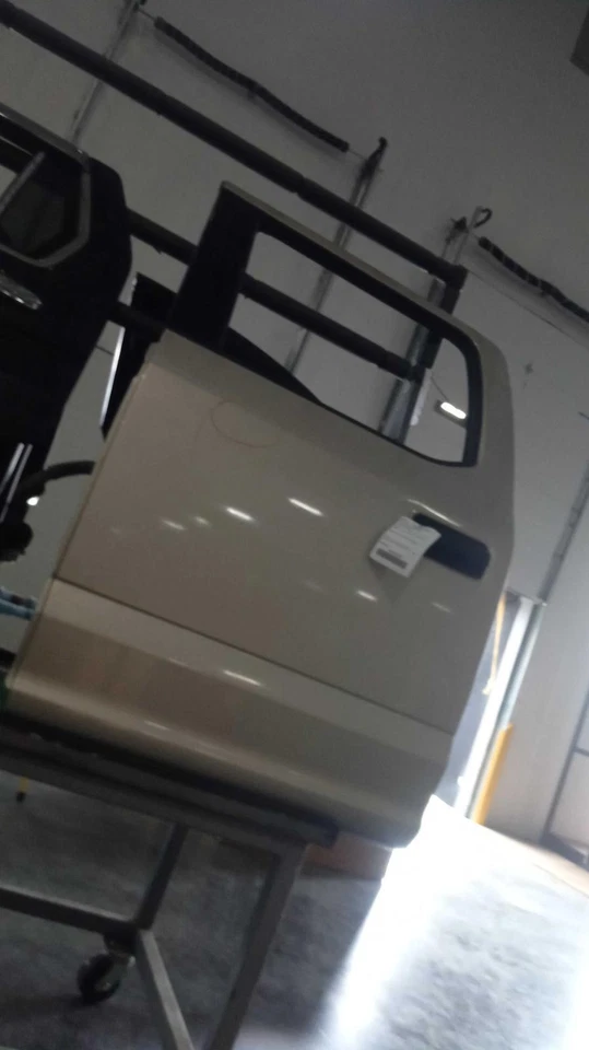 Ford F150 2017 camioneta puerta izquierda bronceada usada 417689 111 k millas calidad OEM Foto 1 de 3