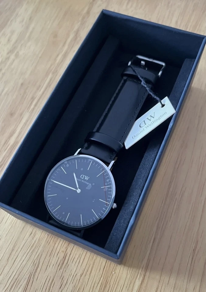 Daniel Wellington.  The Reading черный и серебристый. Часы 36 мм. Совершенно новый #124/79. - Изображение 1 из 4