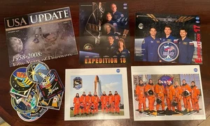 NASA PICTURES & STICKERS MEMORABILIA - Picture 1 of 4