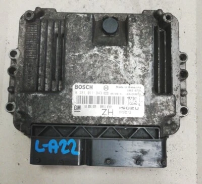 0281011943 CENTRALINA BOSCH  OPEL ASTRA H GTC 1.7 T. D - Immagine 1 di 4