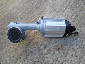 VOLKSWAGEN GOLF MK5 MK6 PASSAT POWER STEERING RACK MOTOR ECU 05-2014 1K0909144M - Picture 1 of 8