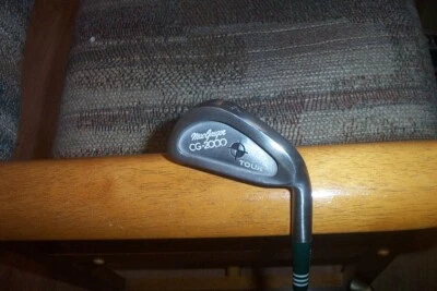 slightly used Macgregor CG 2000 Tour  4 iron steel stiff  RH - Image 1 of 4