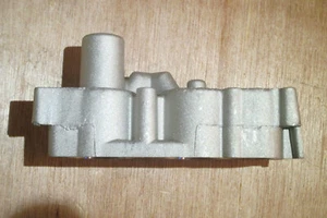GM 4L80E VALVE BODY Accumulator Housing 8684220 - Picture 1 of 5