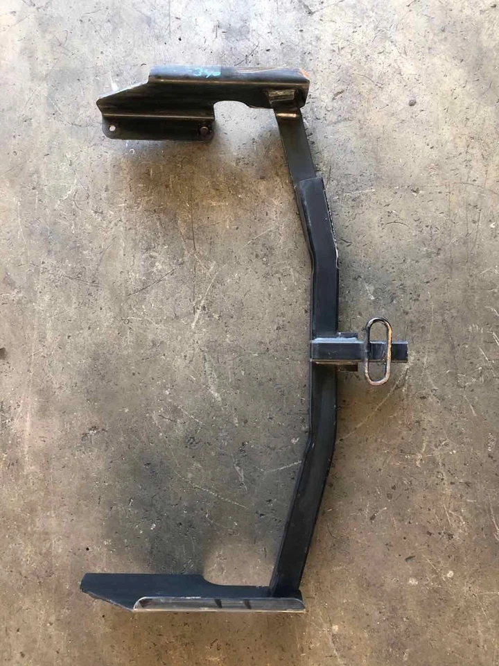 2005 SATURN ION 2.2L Sedan para-choque traseiro reboque engate gancho receptor A/T FWD T - Imagem 1 de 4