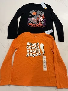 2x Boys Long Sleeved Halloween Theme Shirts Skeleton / Boo Size S 6/7 - Picture 1 of 9