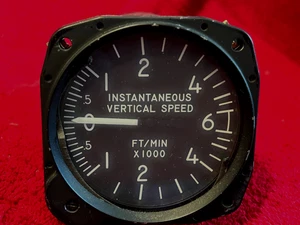 UNITED INSTRUMENTS IVSI P/N 7160 INSTANTANEOUS VERTICAL SPEED INDICATOR 0-6000FT - Picture 1 of 7