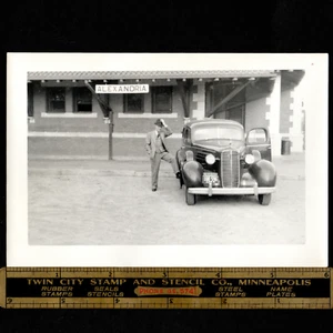 1936 CADILLAC Meet Me At The Alexandria Station: Vintage Found Photo SNAPSHOT - Picture 1 of 1