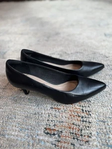 Clarks Collection Women's Slip-On Pumps, Black Leather, Low Heel Size 10 - Picture 1 of 6