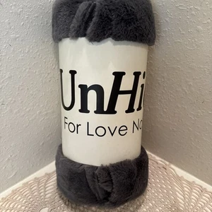 NEW UnHide For Love Not Fur Lil' Marsh Blanket Charcoal Charlie Gray 50" x 60" - Picture 1 of 6