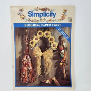 Simplicity Blooming Paper Twist Craft Booklet #8375 Wreath & Home Decor Patterns - Picture 1 of 8