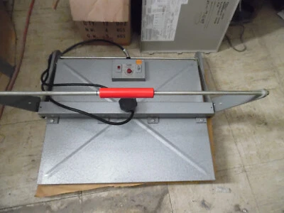 Футболка Technal Model Dry Mount Press в очень хорошем состоянии - Изображение 1 из 2