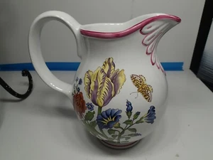 R B BERNARDA Portugal Williams Sonoma Floral Butterflies PITCHER 8.5" high Nice - Picture 1 of 3