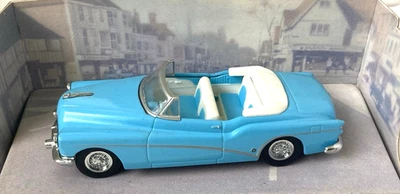 Matchbox 'The Dinky Collection' 1953 Buick Skylark  DY29-B  Pale Blue 1:43 - Image 1 of 4