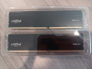 Crucial Pro 32GB (16GBx2) DDR4-3200 DIMM 1.2V CL22 - Picture 1 of 2