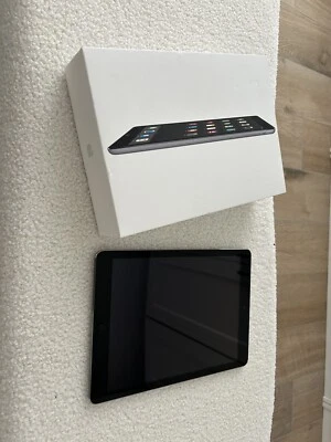 Apple iPad Air 1. Gen. 32GB, WLAN, 24,64 cm, (9,7 Zoll) - Spacegrau - Bild 1 von 4