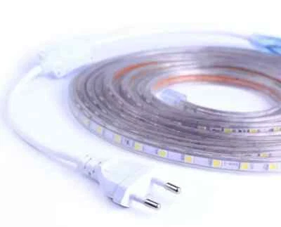 600 LED 5050 (5 metri) STRISCIA 220V LUCE BIANCA ALIMENTATORE IMPERMEABILE - Immagine 1 di 4