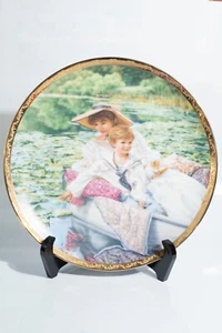 1990 Reco Sandra Kuck “REFLECTION OF LOVE” Collectible Plate 9 1/4” "3124RL" - Picture 1 of 4