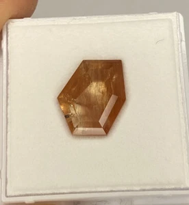 Facettierter Red SKAPOLITH (6.53 ct.) Faceted Red Scapolite, Tanzania - Imagen 1 de 7