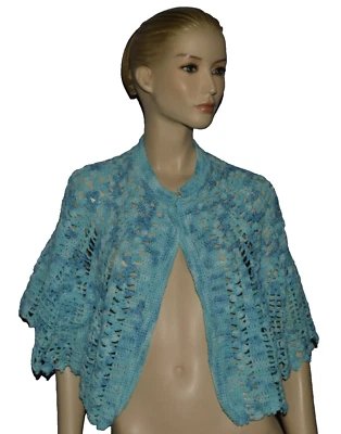 NUEVO HECHO A MANO AZUL PUNTO CROCHET SUÉTER BOLERO CAPA TOP CHAQUETA BOHO PEQUEÑO MEDIANO Foto 1 de 4